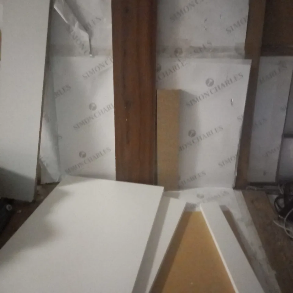 BOXED ARABELLA SIDE TABLE