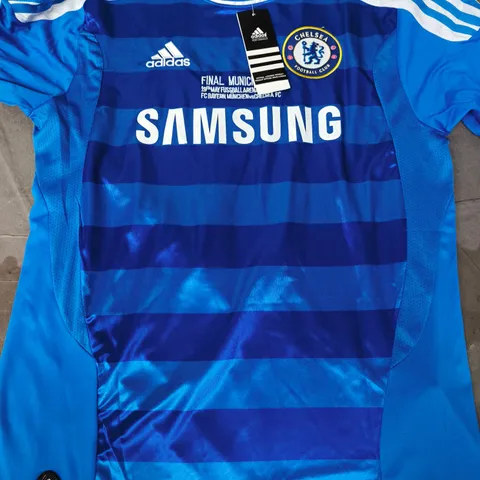 ADIDAS CHELSEA FOOTBALL JERSEY SIZE MEDIUM