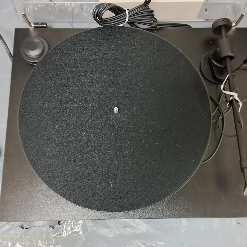 PROJECT PRIMARY E BLACK TURNTABLE