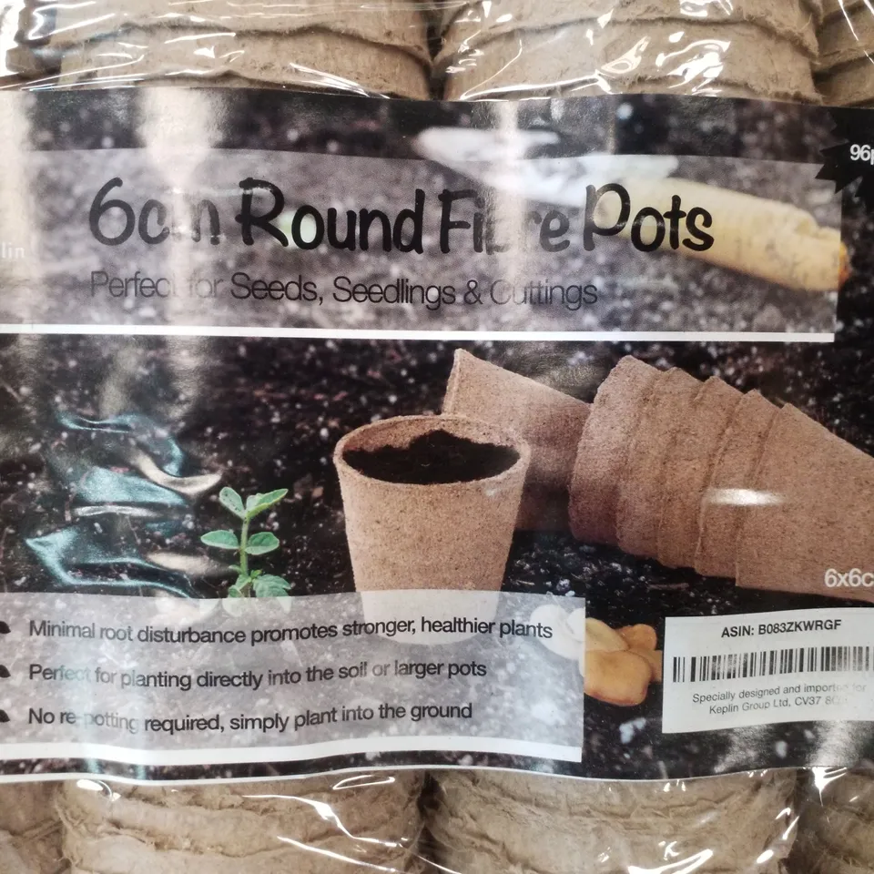 BOX CONTAINING APPROX 480 KEPLIN 6CM ROUND FIBRE POTS