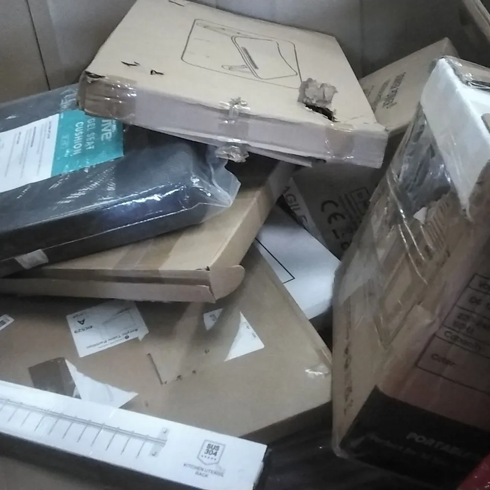 PALLET OF ASSORTED ITEMS INCLUDING GEL SEAT CUSHION, LED CEILING LIGHT, KITCHEN UTENSIL RACK, MINI FRIDGE, LAPTOP LAP STAND 