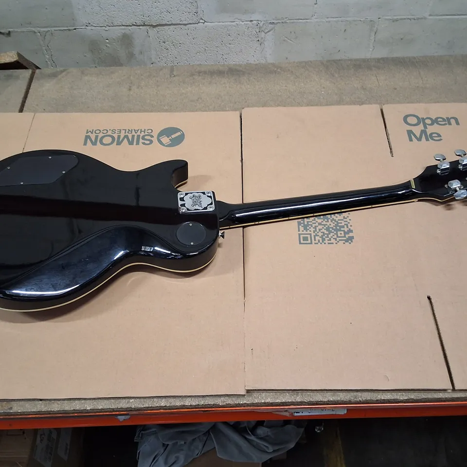 HOHNER ARBOR SERIES SUNBURST ELECTRIC GUITAR (MUS)