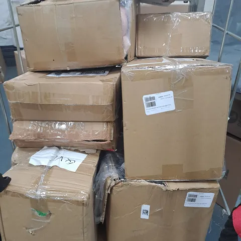 CAGE OF APPROXIMATELY 12 ASSORTED HOUSEHOLD ITEMS TO INCLUDE STAKE LIGHTS, WATER FEATURE, ETC - COLLECTION ONLY
