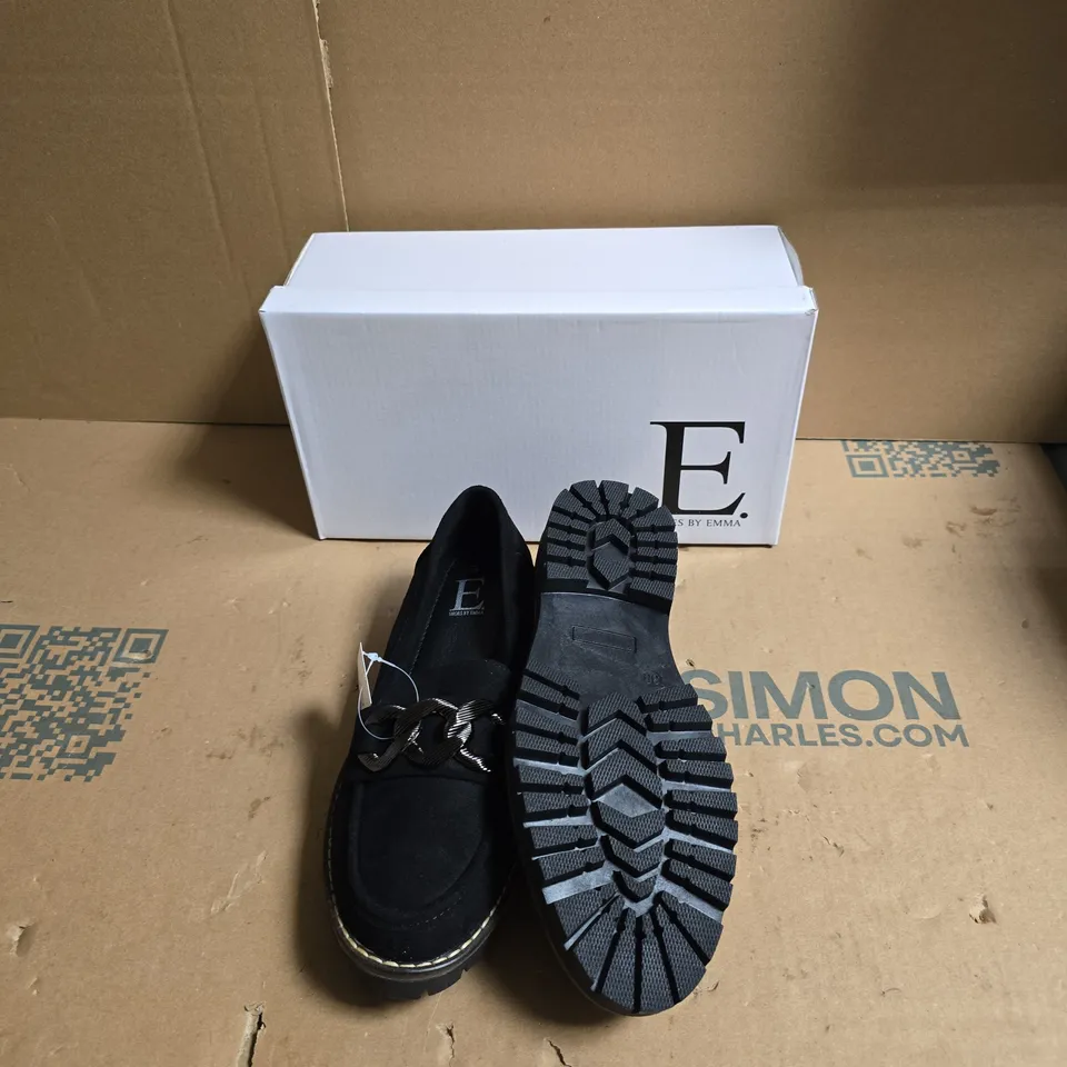 E. SHOES BY EMMA BLACK SUEDE LOAFERS WITH CHAIN DETAIL - UK SIZE 5