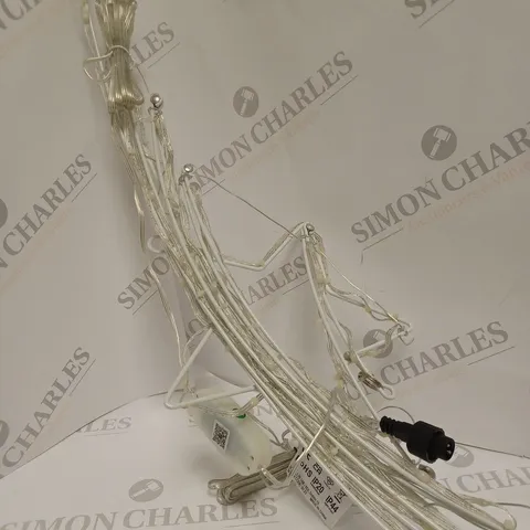 BOXED WALL MOUNTED TREE 113cm