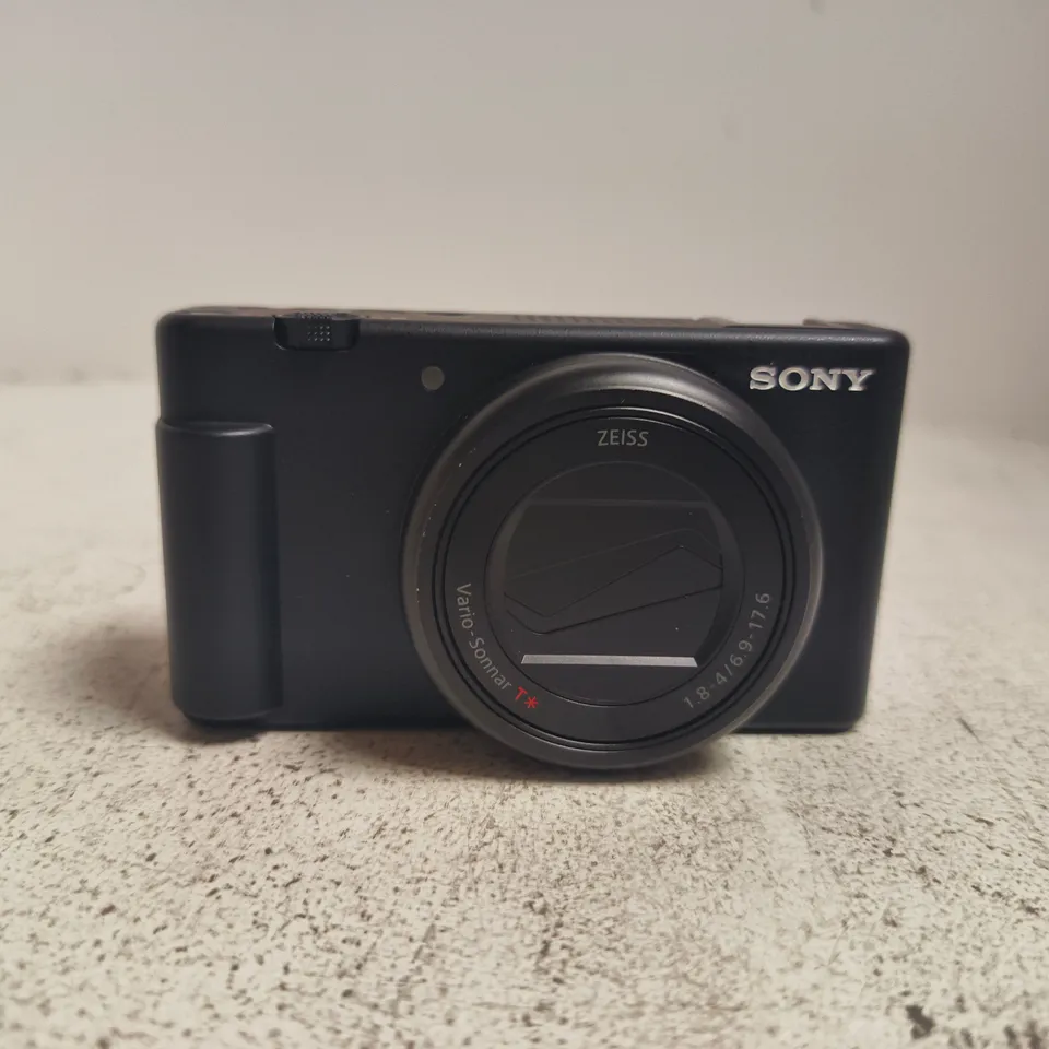 SONY ZV-1M2 CAMERA