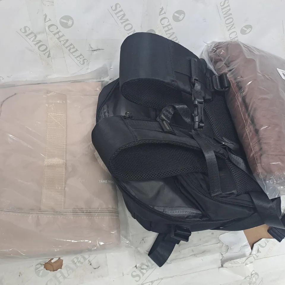 LARGE BOX OF APPROXIMATELY 15 ASSORTED HOUSEHOLD  ITEMS TOO INCLUDE BAGS ,DUVETS , BRUSH BAR KIT , ETC 