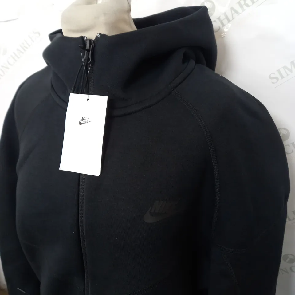 NIKE TECH ZIPPED JACKET SIZE L 