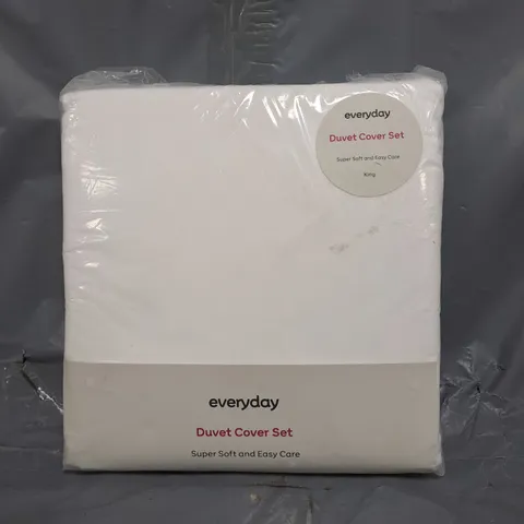 EVERYDAY DUVET COVER SET - KING SIZE