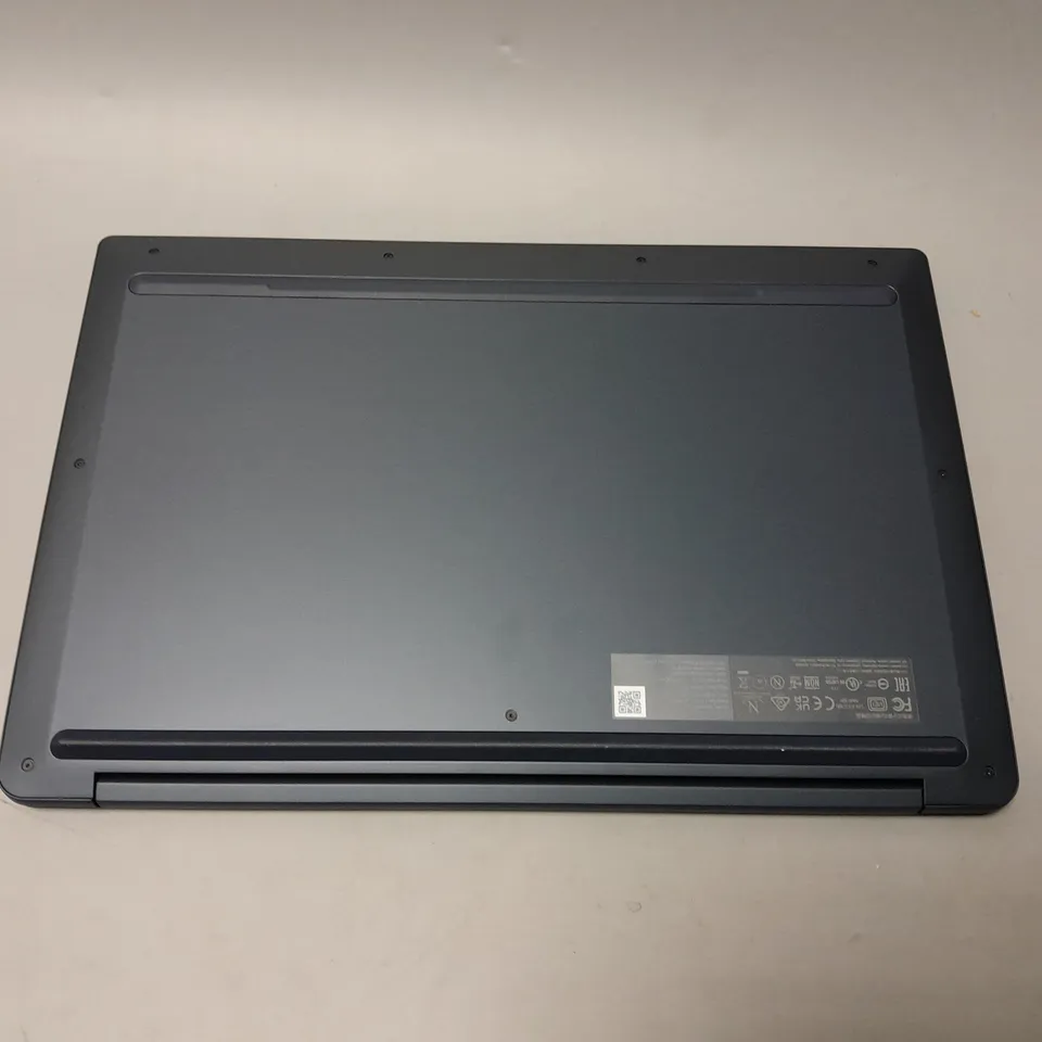 LENOVO IDEAPAD 3 CHROMEBOOK WITH INTEL PENTIUM SILVER IN MIDNIGHT BLUE - 15IJL6