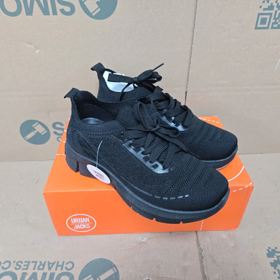 BOXED PAIR OF URBAN JACKS STRADA SHOES IN BLACK - SIZE 5