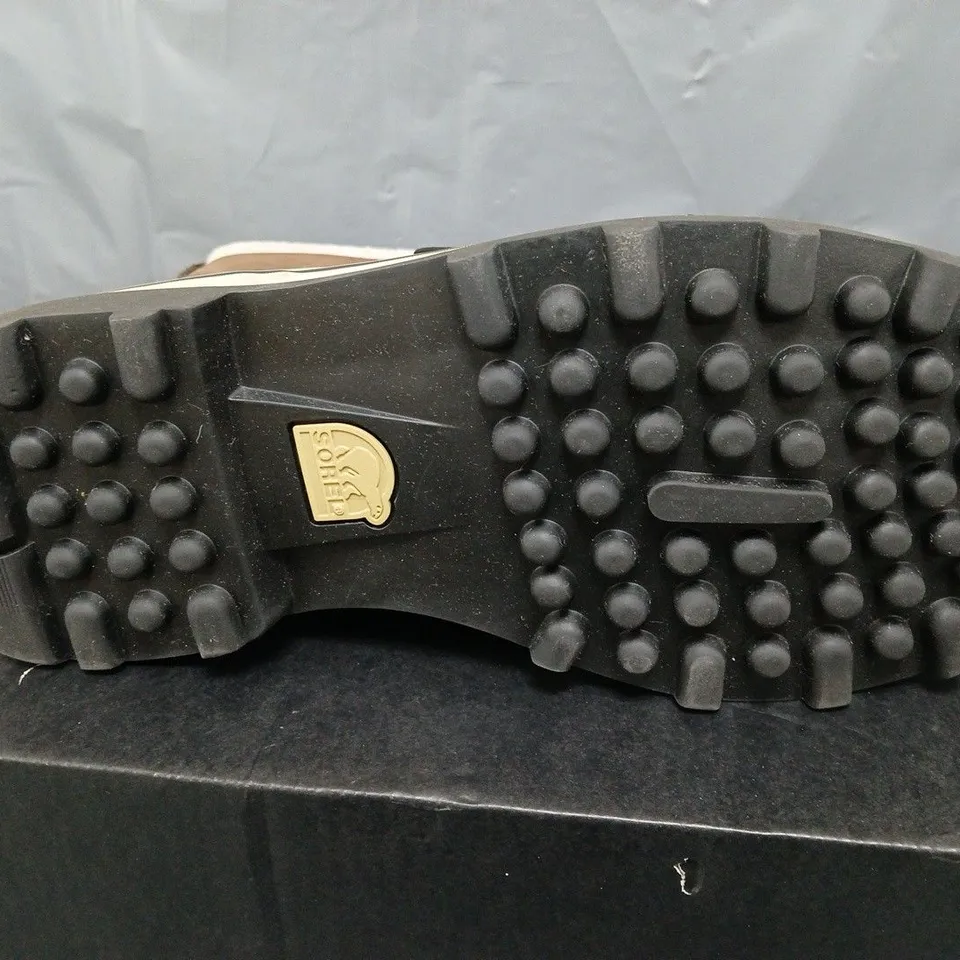 SOREL CARIBOU WP SIZE 12