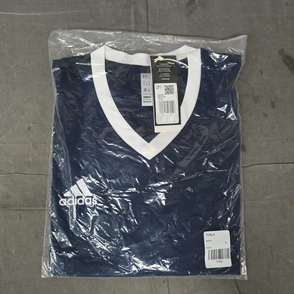 ADIDAS ENTRADA 22 TRAINING T-SHIRT IN BLUE/WHITE SIZE XL