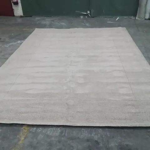 QUALITY DESIGNER AREA RUG - APPROXIMATELY 340X240CM