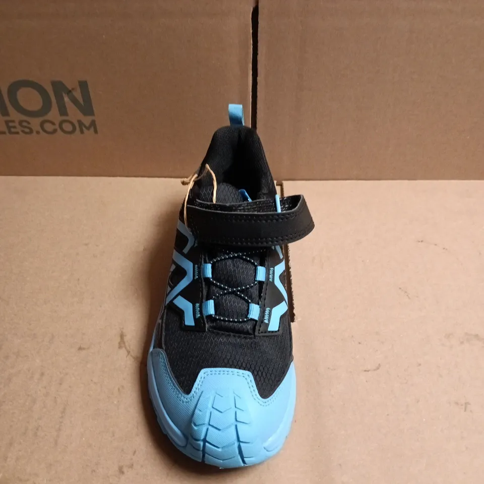 PAIR OF DECATHLON QUECHUA CROSSROCK KIDS' WATERPROOF HIKING SHOES - 13C