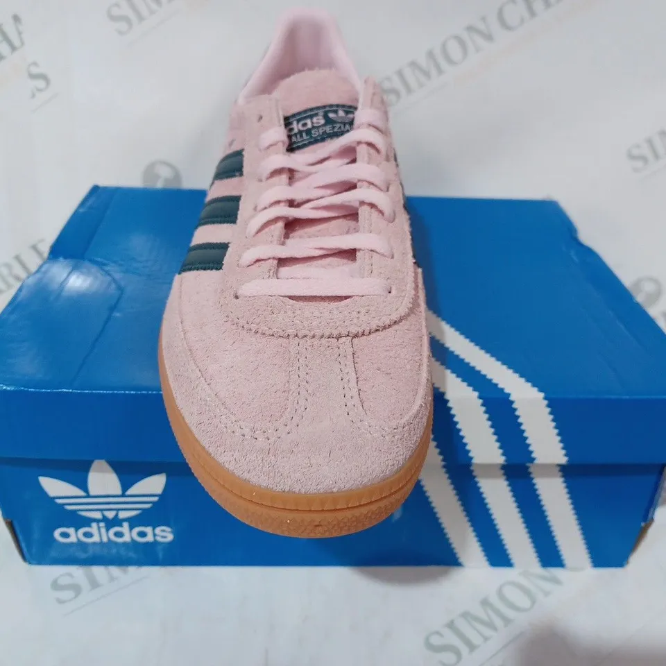 BOXED PAIR OF ADIDAS HANDBALL SPEZIAL SHOES IN PINK UK SIZE 6.5