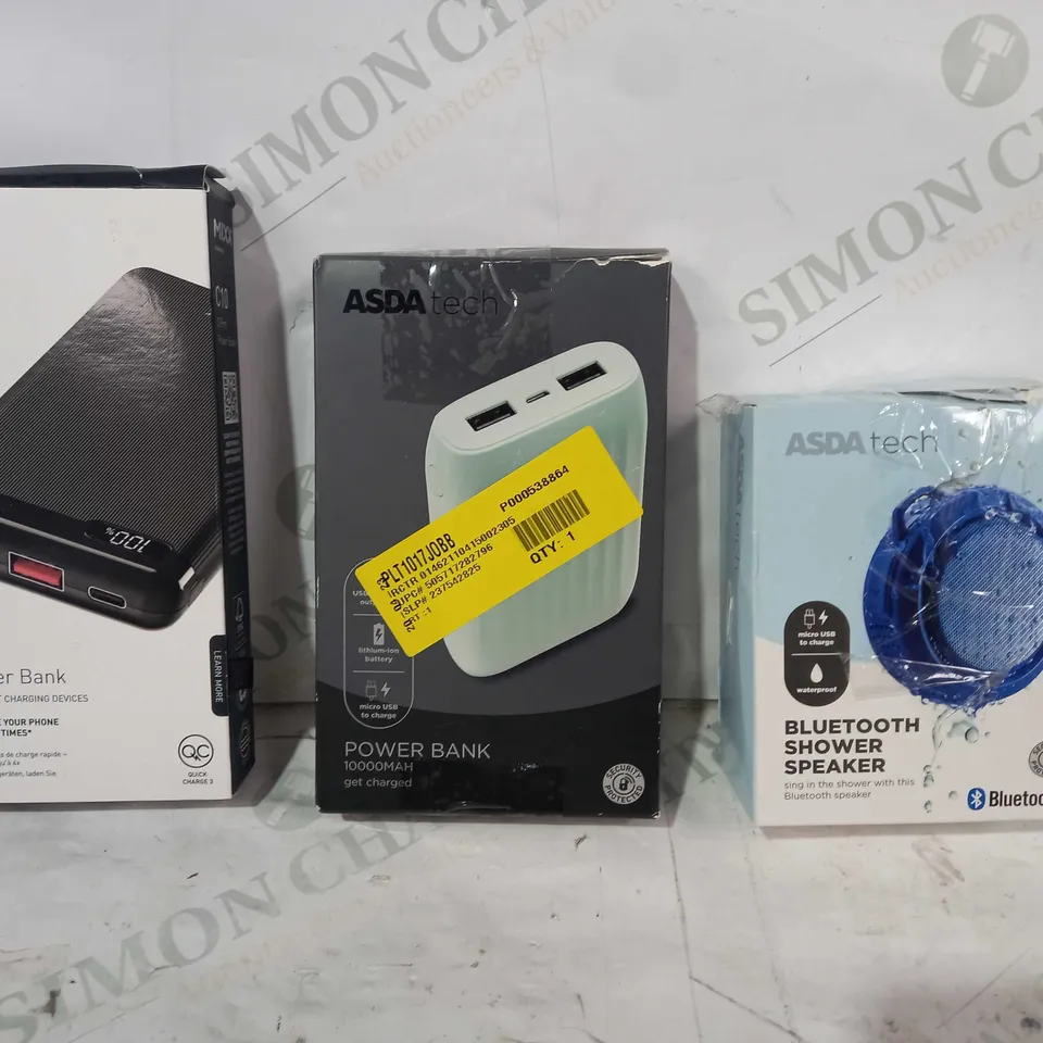 BOX OF APPROXIMATELY 20 ASSORTED ELECTRICAL ITEMS TO INCLUDE ASDA TECH BLUETOOTH SHOWER SPEAKER, ASDA TECH POWER BANK, MIXX C10 3-PORT POWER BANK, ETC