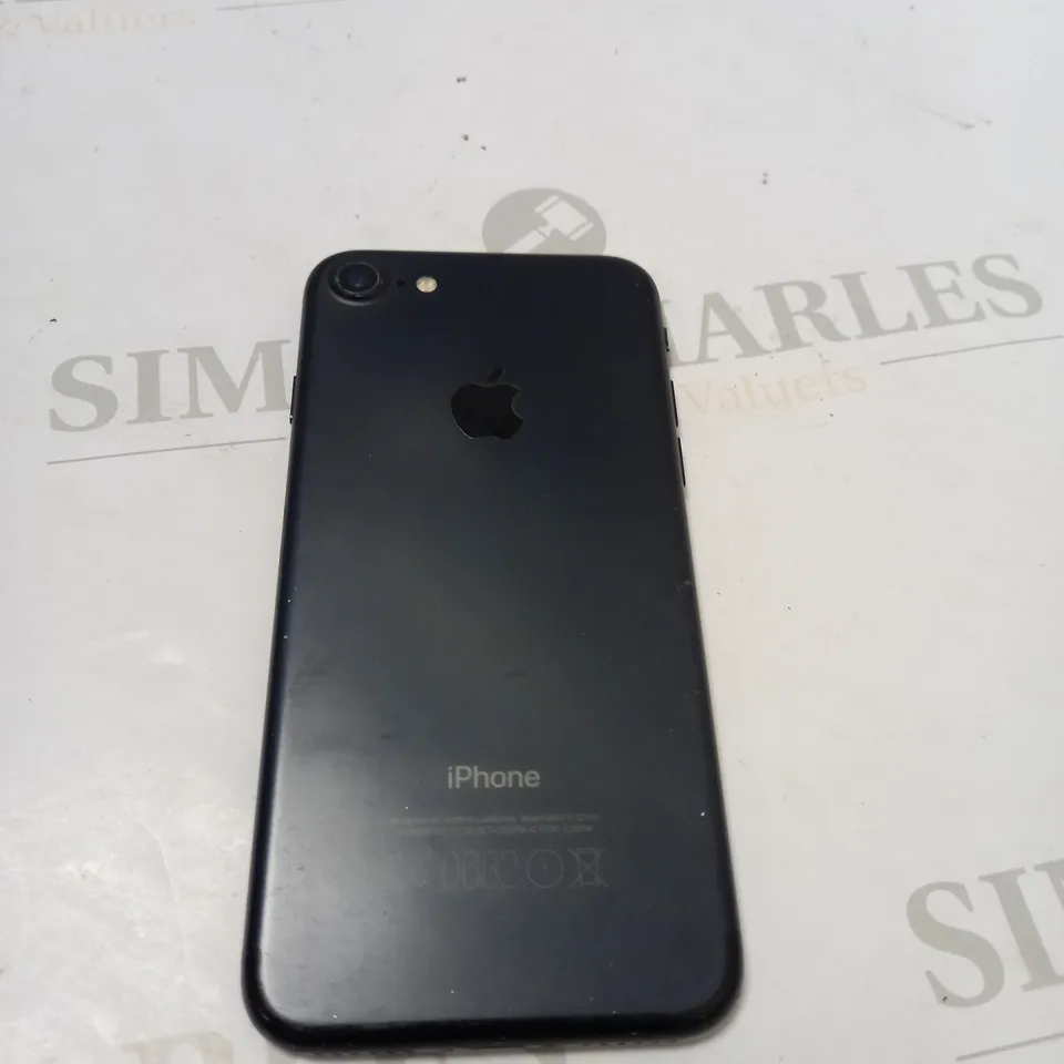 APPLE IPHONE 7 MODEL A1778