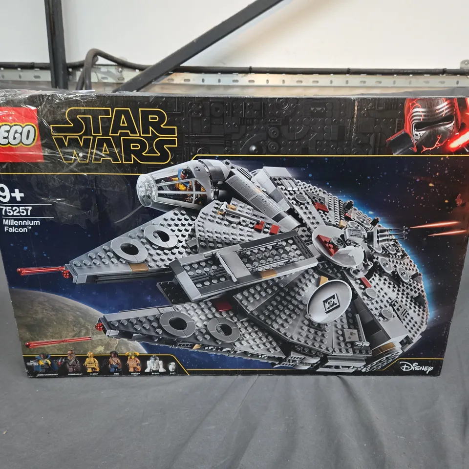 BOXED LEGO STAR WARS MILLENNIUM FALCON 75257 RRP £149.99