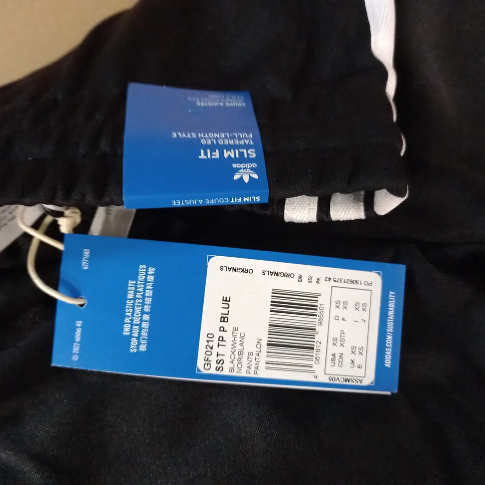 ADIDAS TRACK PANTS IN BLACK - XS