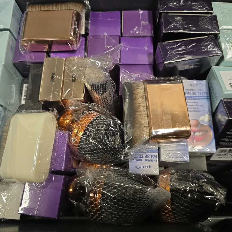APPROXIMATELY 15 ASSORTED HEALTH & BEAUTY ITEMS TO INCLUDE - SUPREME CREME ,BODY COVERAGE PERFECTOR ETC