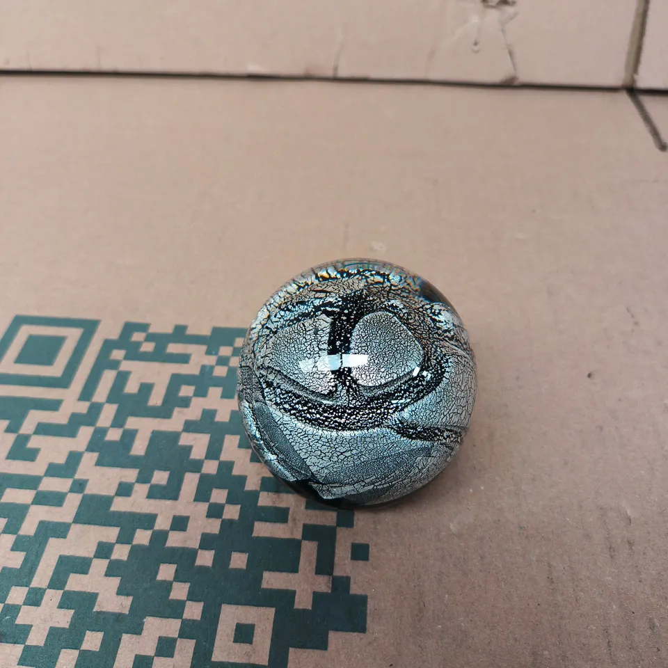 CRACKLE-GLAZE GLASS ORB ORNAMENT – BLUE/TEAL AND BLACK SWIRL( PHOENIX GLASS STUDIO )