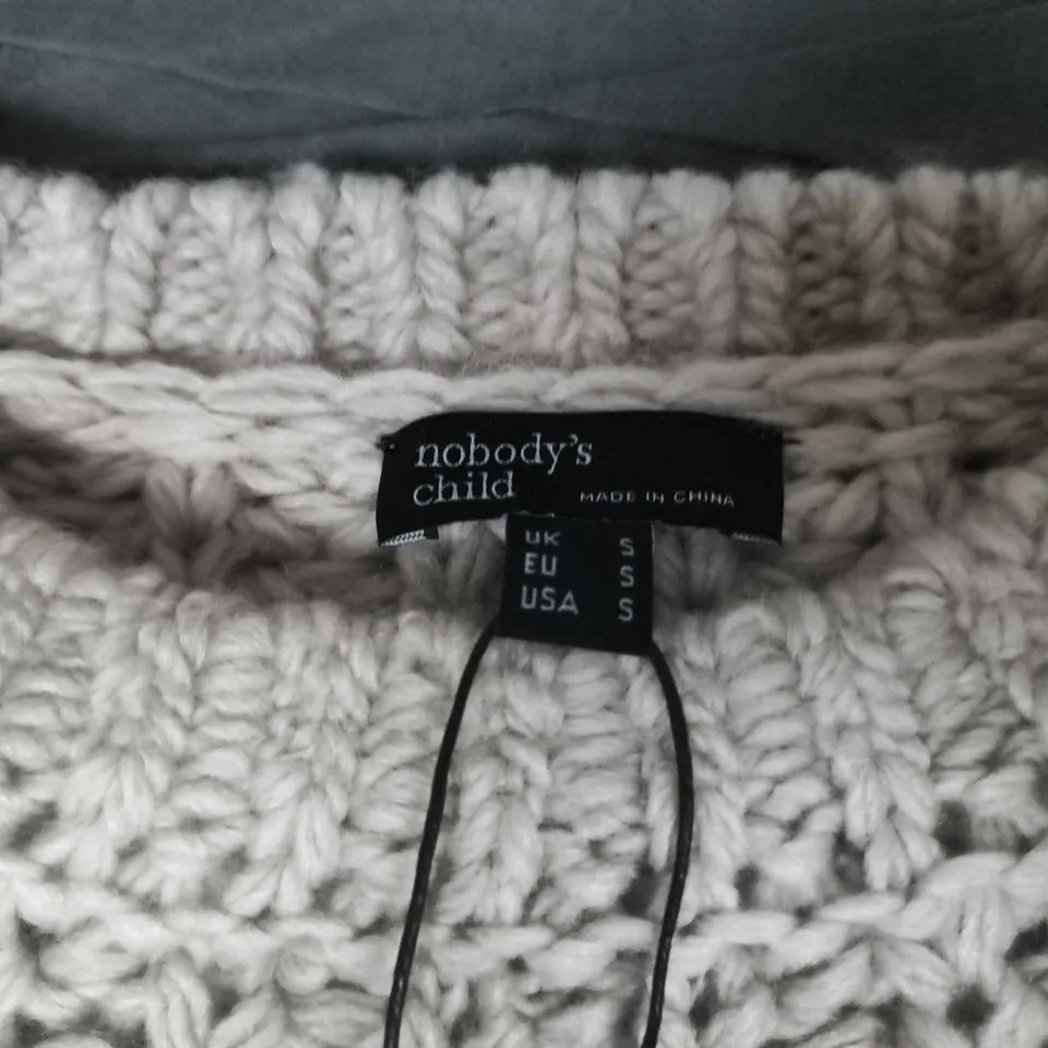 NOBODYS CHILD SUPER CHUNKY CREW NECK JUMPER IN BEIGE - UK SMALL