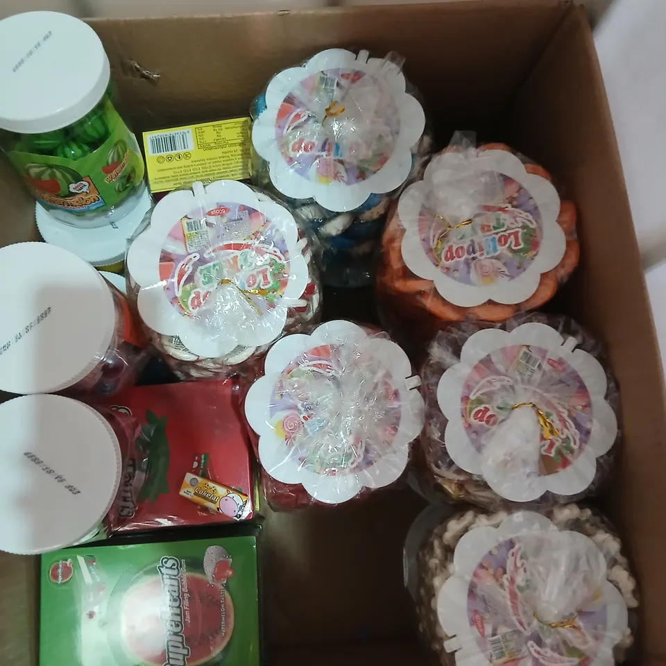 LARGE QUANTITY OF ASSORTED SWEETS AND PERISHABLES TO INCLUDE; BIZBIZE, MARSHMALLOWS, TOYS CANDY, POPPING LOLLIPOP, CHOCOLATE, MITU GOLDEN HOOP CRUNCHY AND STORE HEARTS