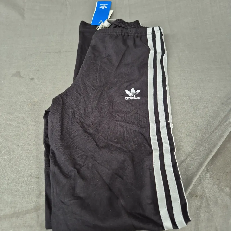 ADIDAS ORIGINAL LEGGINGS SIZE 14/15 YEARS