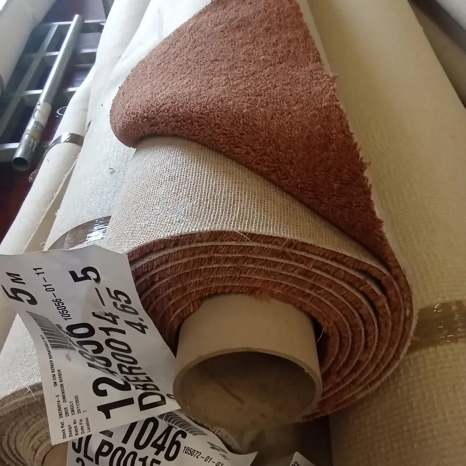 ROLL OF QUALITY DIM BERBER BARAFUNDLE BAY CARPET // APPROX SIZE: 4.65 x 5m