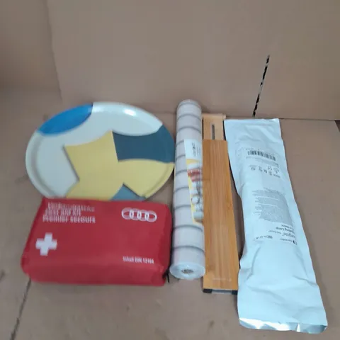 LARGE QAUNTIITY OF ASSORTED HOUSEHOLD ITEMS TO INCLUDE FIRST AID KIT, WALLPAPER AND LIGATING LOOP