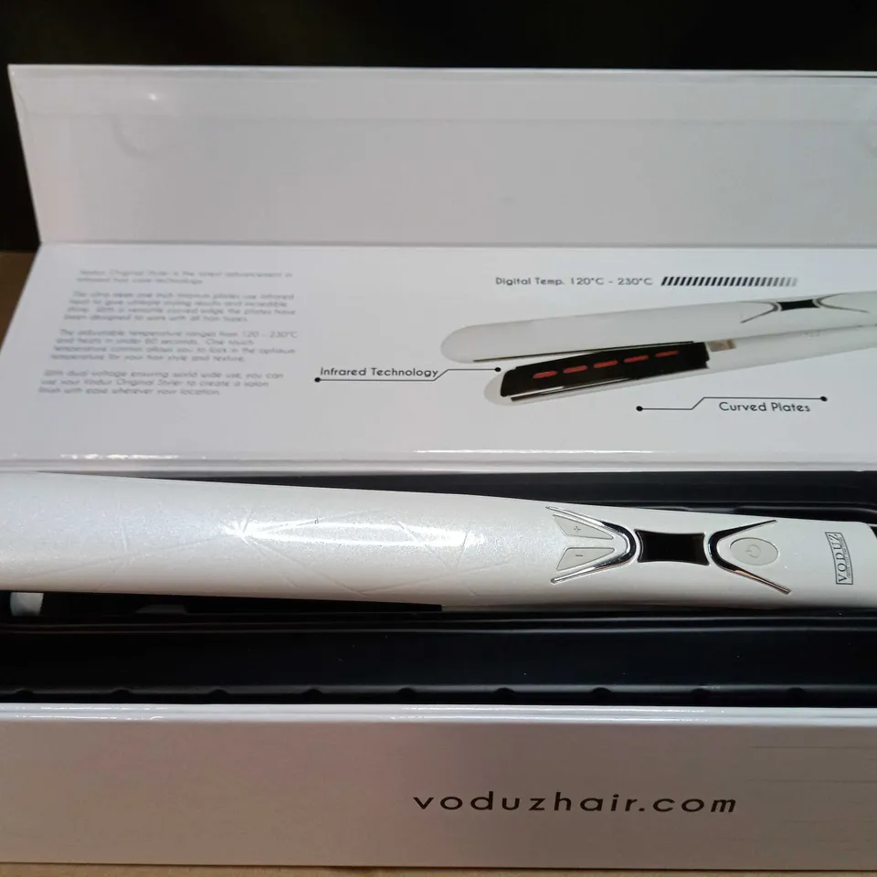 BOXED VODUZ WHITE HAIR STRAIGHTNERS 