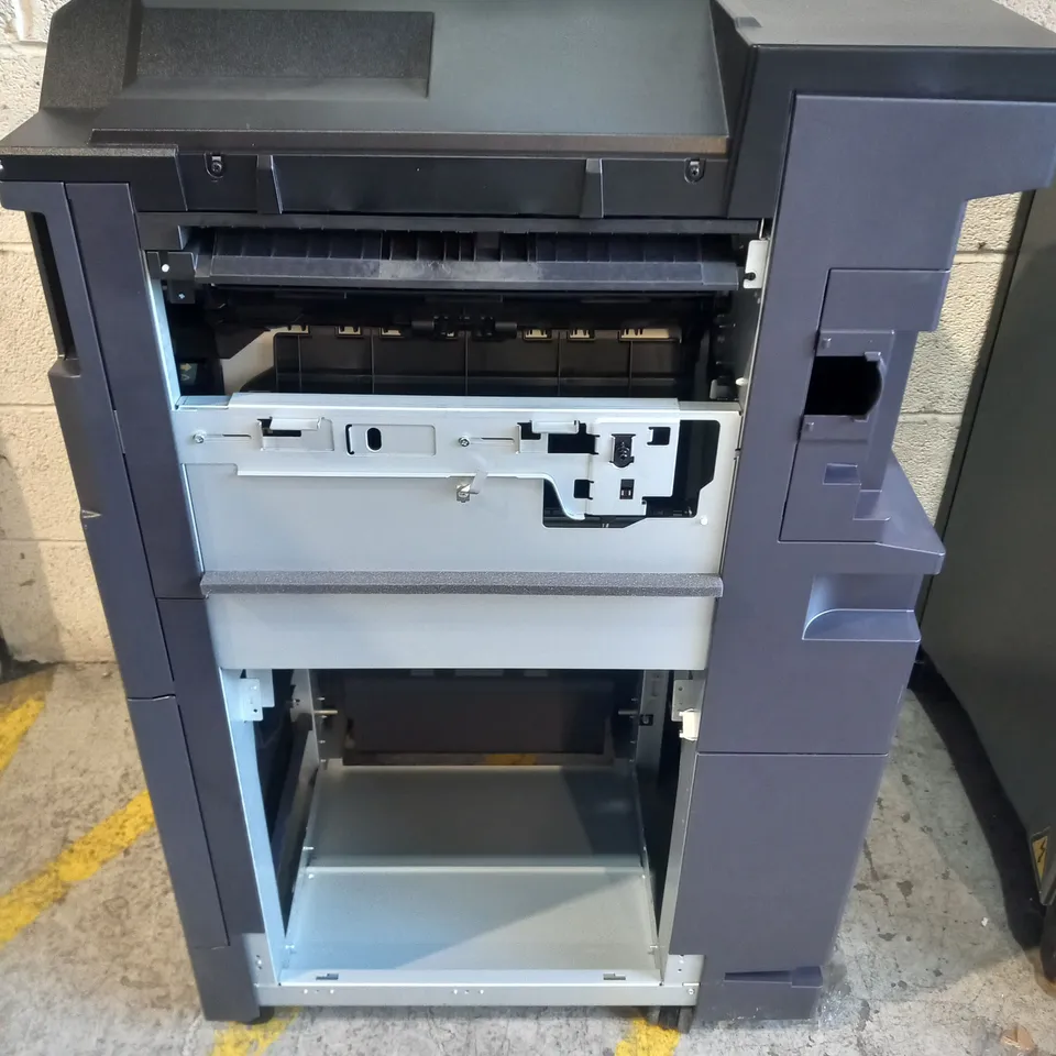 KYOCERA DF 7110 - FINISHER WITH STAPLER - 4000 SHEETS