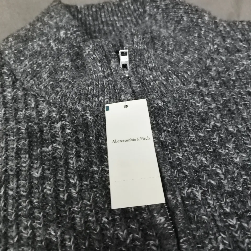 ABERCROMBIE AND FITCH 1/4 ZIP WOOL FLEECE - SIZE XL