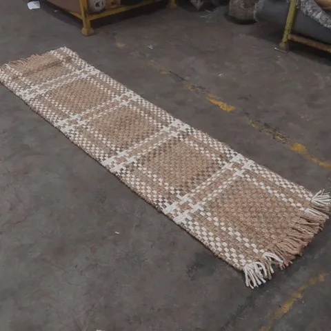 QUALITY DESIGNER RUG - APPROXIMATELY 240 x 60cm