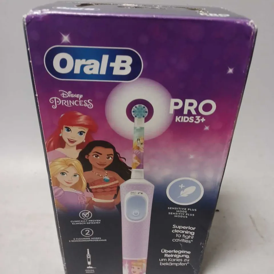 BOXED AND SEALED ORAL B PRO KIDS 3+ PRINCESS TOOTHBRUSH