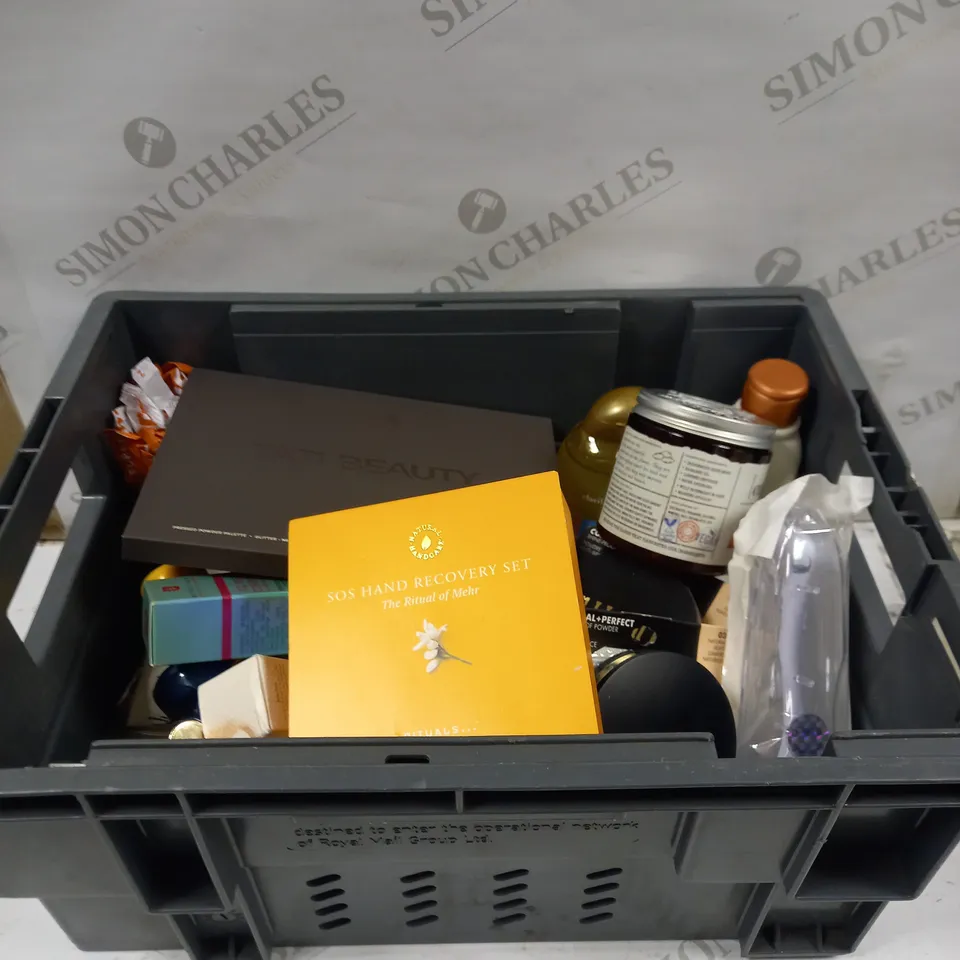 LOT TO CONTAIN APPROXIMATELY 25 WOMEN'S SKINCARE AND BEAUTY PRODUCTS, INCLUDES MAKEUP PALLET, HIGHLIGHTER & RED CORRECT