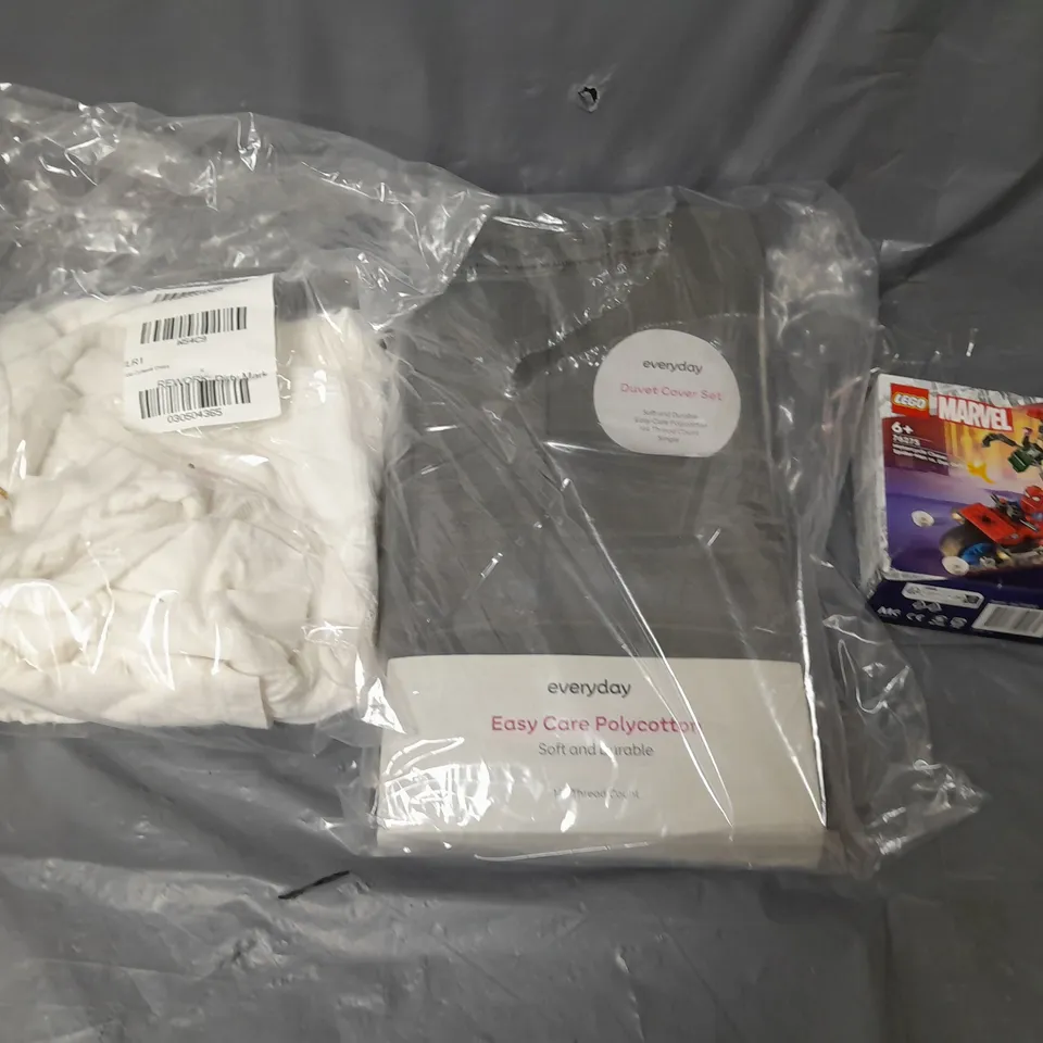 BOX OF APPROXIMATELY 5 ASSORTED ITEMS TO INCLUDE - LEGO MARVEL MOTOCYCLE , DUVET COVER SET SINGLE , DRESS ETC