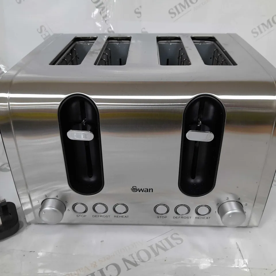 BOXED SWAN FOUR SLICE TOASTER IN BLACK