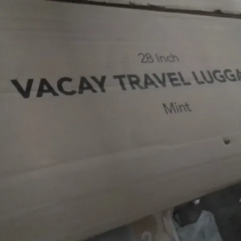 BOXED LUGG 28INCH VACAY TRAVEL LUGGAGE MINT