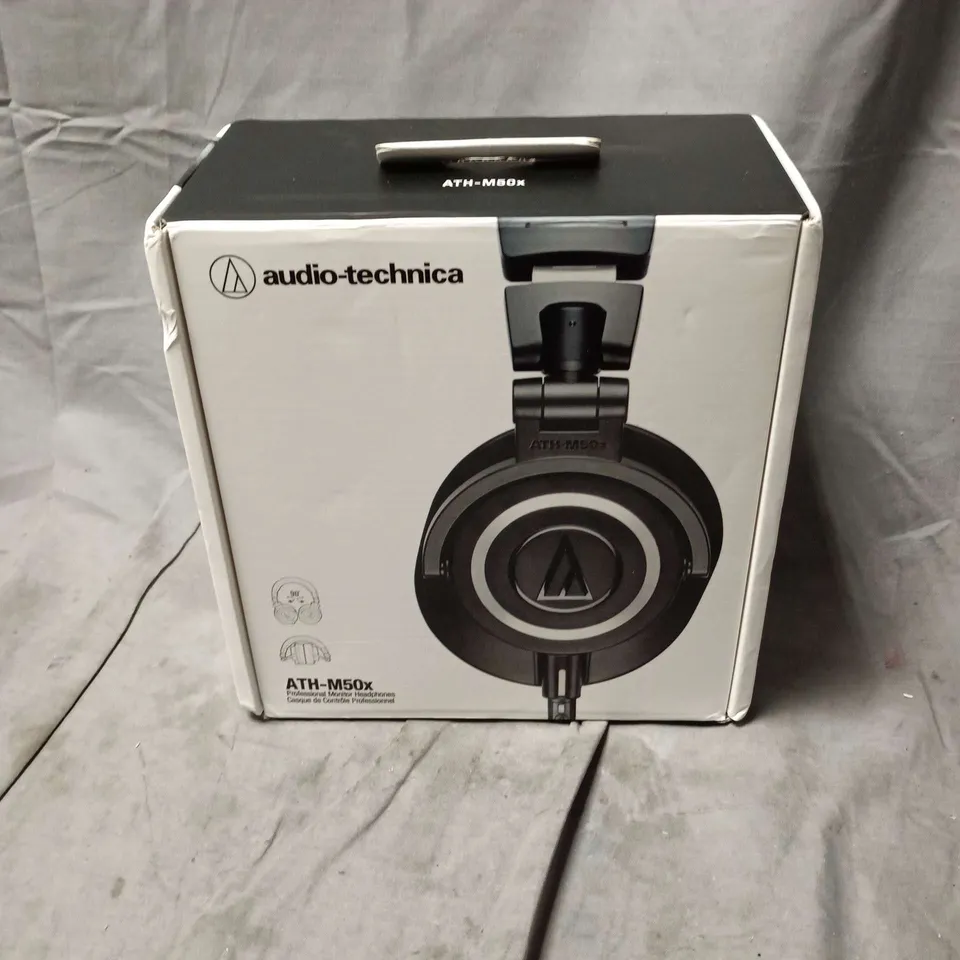 AUDIO-TECHNICA ATH-M50X PROFESSIONAL MONITOR HEADPHONES