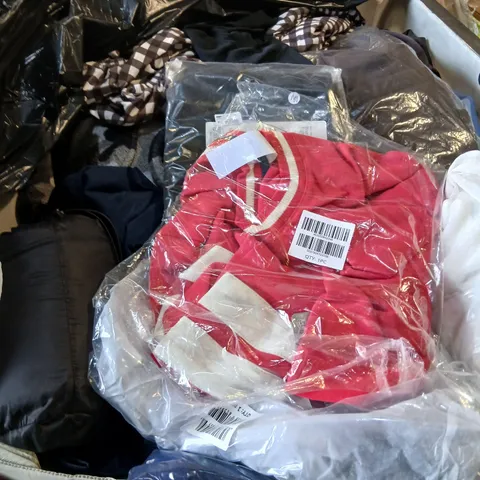 LARGE CAGE OF ASSORTED UNPROCESSED CLOTHING TYPICALLY AROUND 350 ITEMS