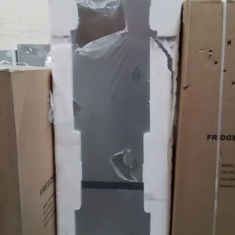 BAGGED HISENSE PUREFLAT RB5P410SACCUK SMART 70/30 FRIDGE FREEZER - SILVER