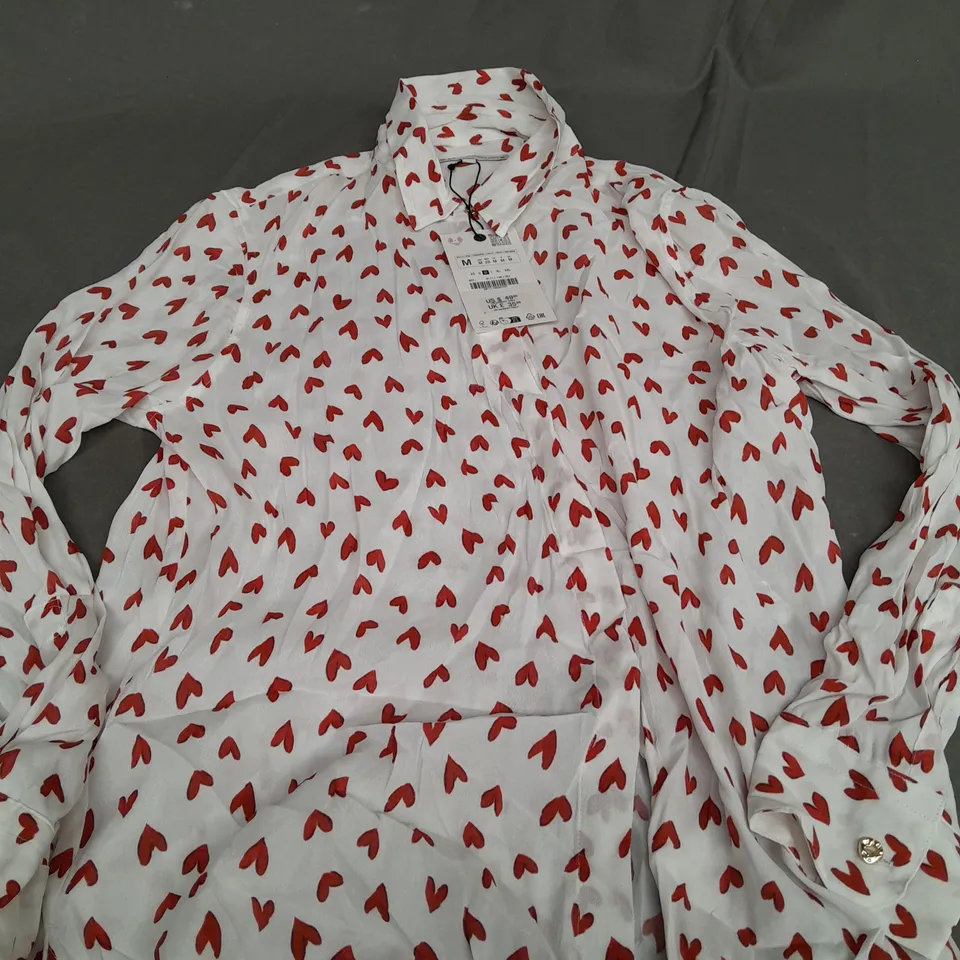 ZARA LIGHT WEIGHT WHITE HEART OVERSHIRT - EUR MEDIUM