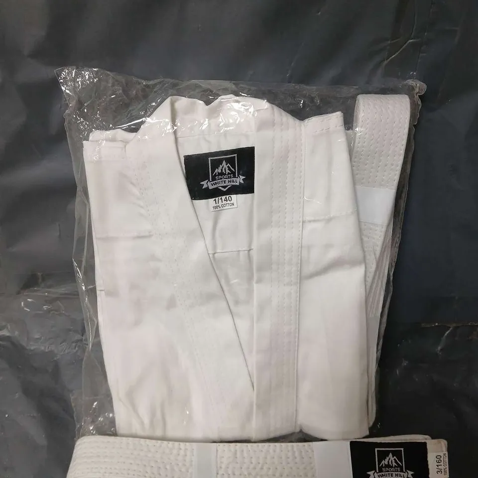 SPORTS WHITE HILL UNIFORM WITH WHITE BELT