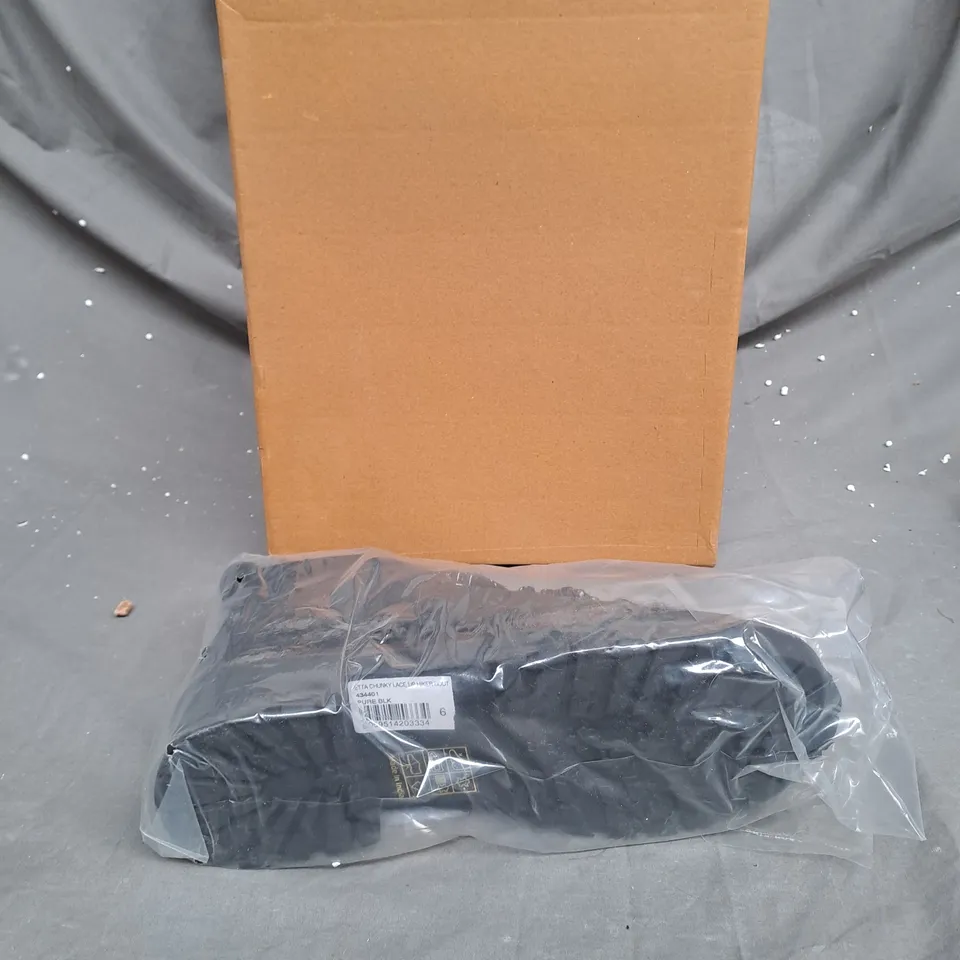 BOXED PAIR OF PURE BLACK LEATHER HIKING BOOTS SIZE 6