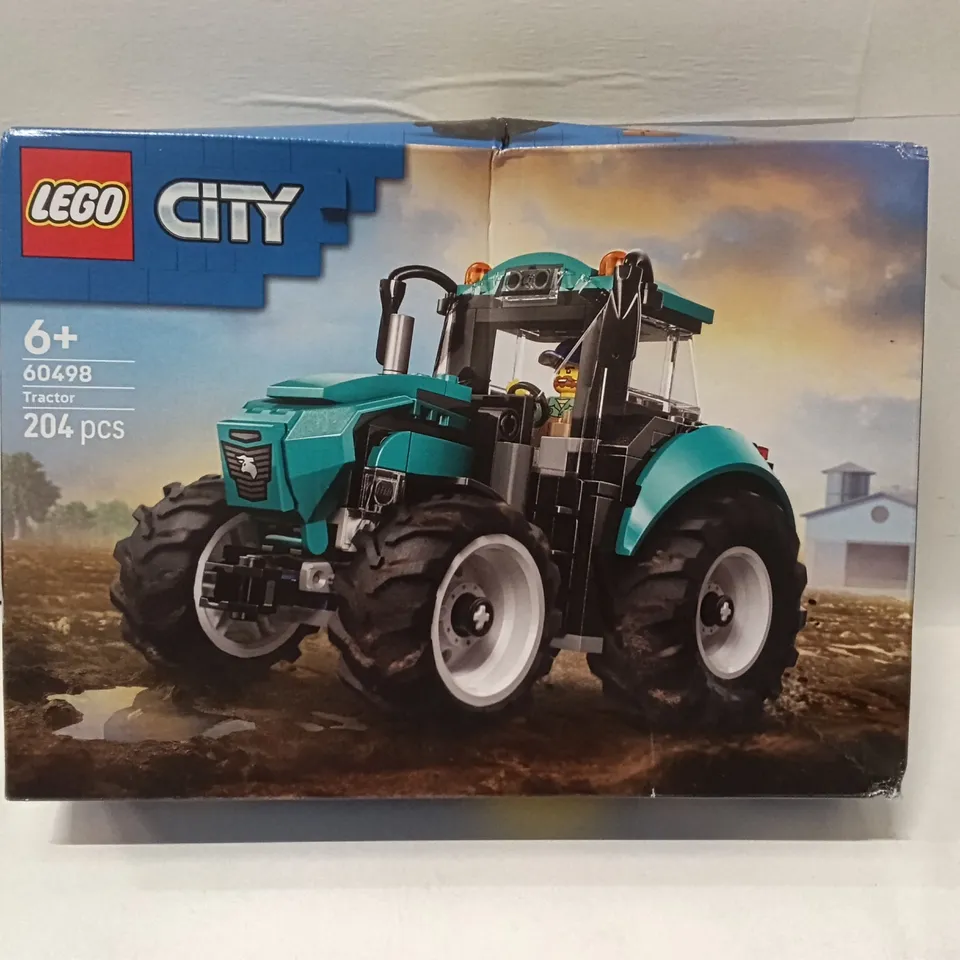 LEGO City Tractor 60498 Set (204 Pieces)