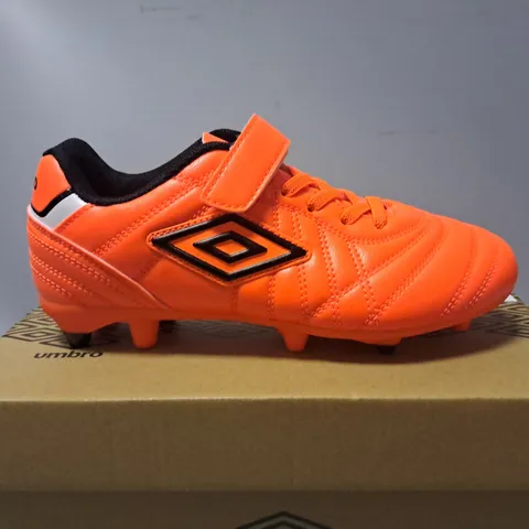 BOXED UMBRO SPECIALI LIGA FG JUNIOR BOOTS - UK 2