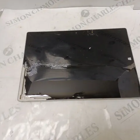 MICROSOFT SURFACE PRO IN SILVER