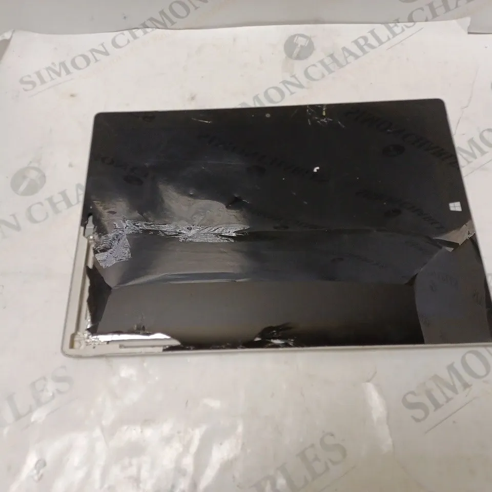 MICROSOFT SURFACE PRO IN SILVER 
